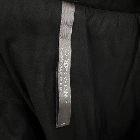 Arcโteryx Veilance Mionn IS jacket - Men's Small - Picture 6 of 8